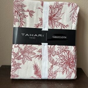 Tahari Christmas Poinsettia Holly Berry Shimmery Tablecloth 60”x144” Oblong